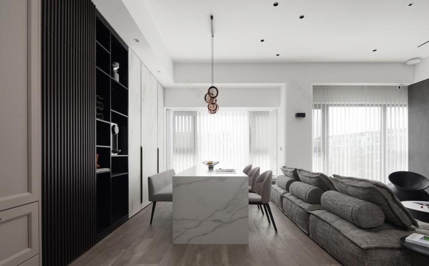 深咖灰调的普拉提会所-6