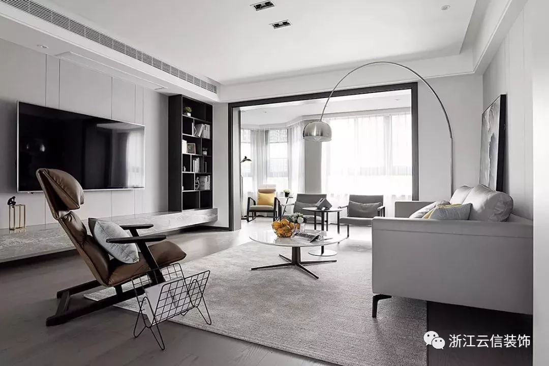 极简黑白灰,打造温馨高级住宅-57