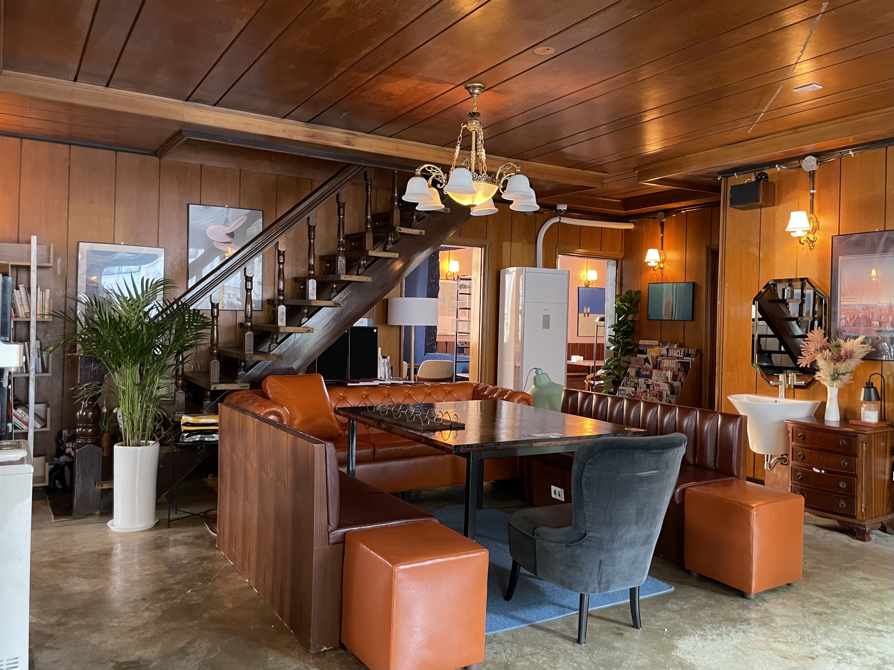 诺加里什珀餐厅 | 复古与现代的完美融合-7