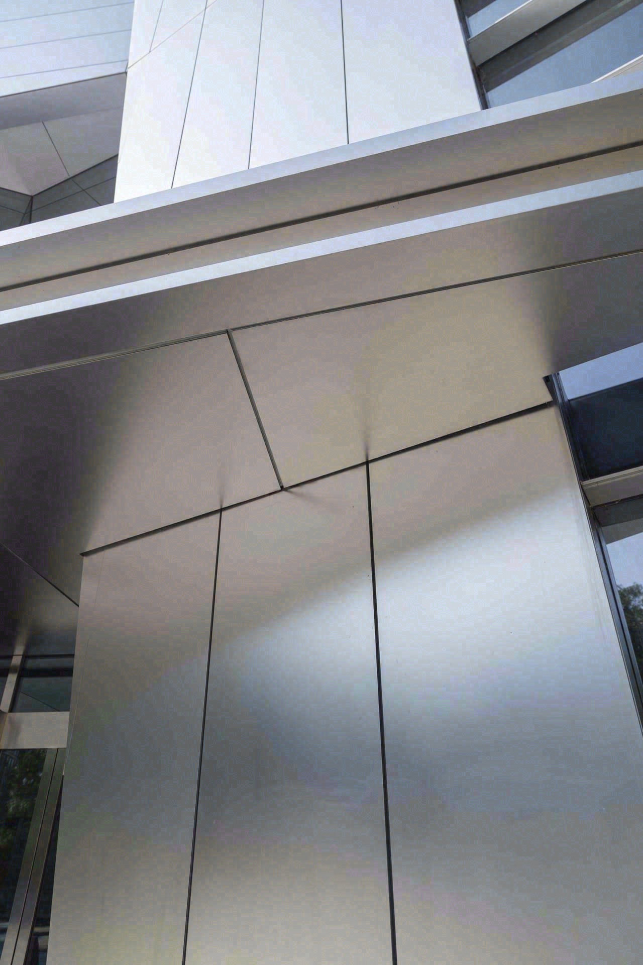 Architectural Innovations & Applications of Stainless Steel-19