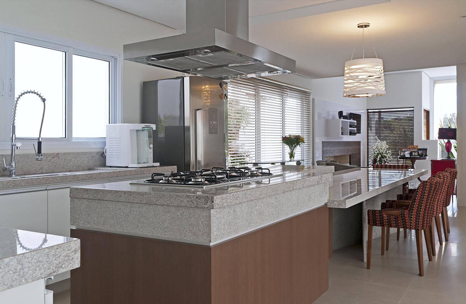 巴西 Bragança Paulista 住宅 | 和谐融合的现代设计-6