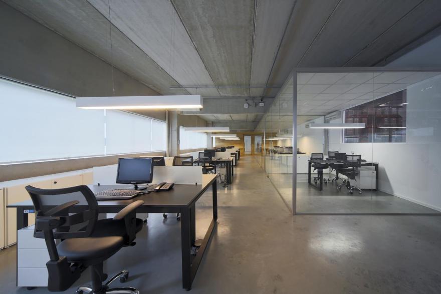 泰勒斯系统办公室-3