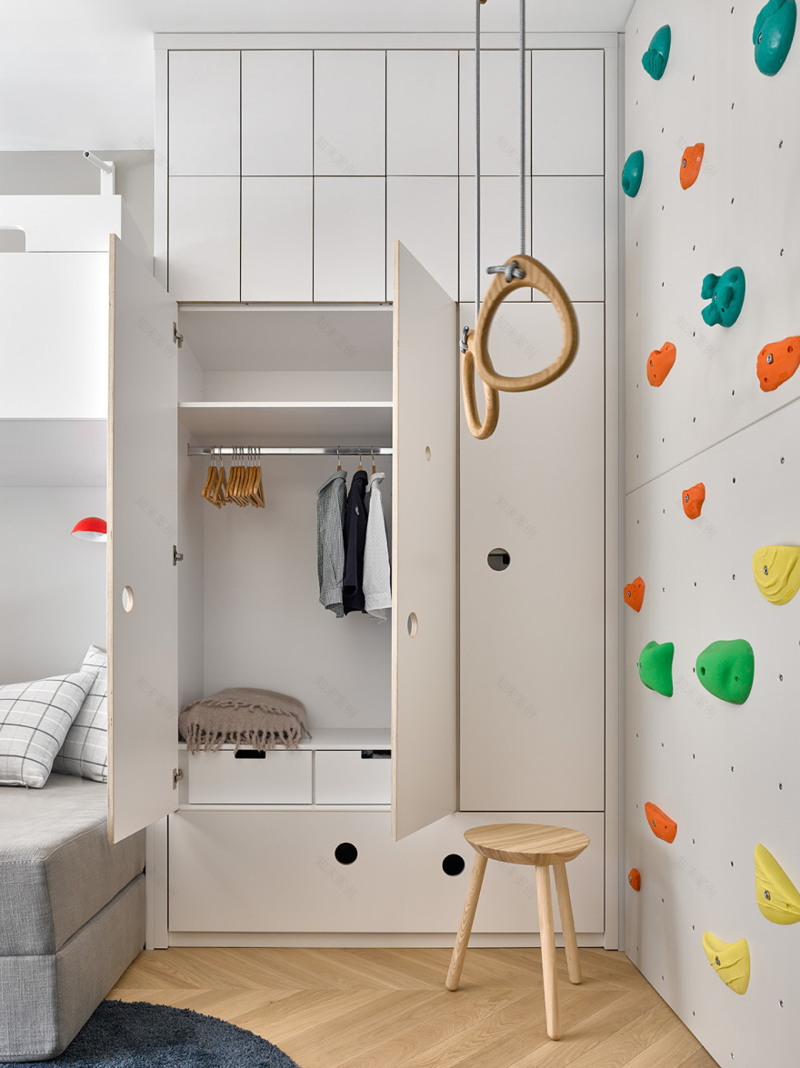 Novopeschanaya 别墅设计 | 室内外空间和谐融合,打造舒适生活环境-8