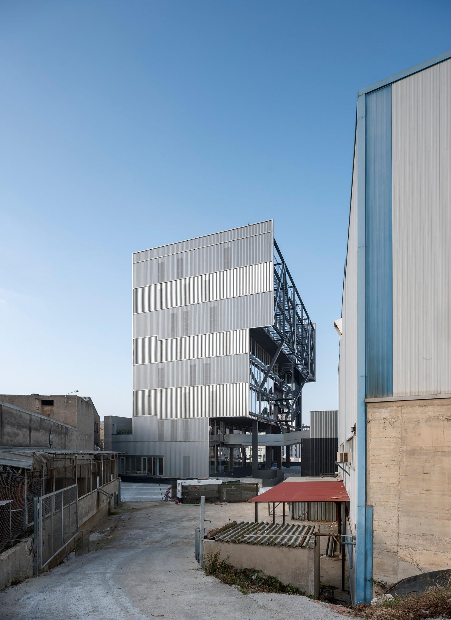 西班牙 Sant Cugat del Vallès 节能办公楼设计丨西班牙巴塞罗那丨Manuel Bailo 和 Rosa Rull-22