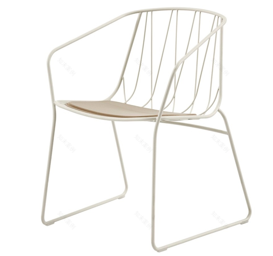 金属条纹桌椅系列 / Tom Fereday-30