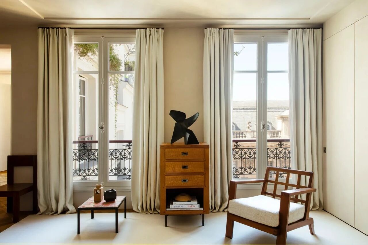 宁静而优雅的城市居所·巴黎公寓丨法国巴黎丨比利时室内设计师玛丽·斯塔兹巴德(Marie Stadsbader)-9