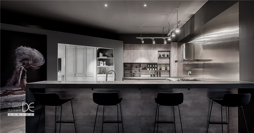 DE 设计事务所 | 极简炫酷工装,打造不一样的办公空间-6