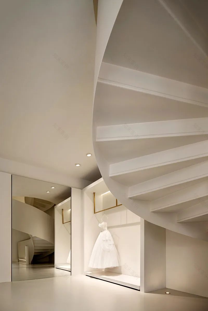 绍兴诸暨白色婚纱店,浪漫美学空间-14