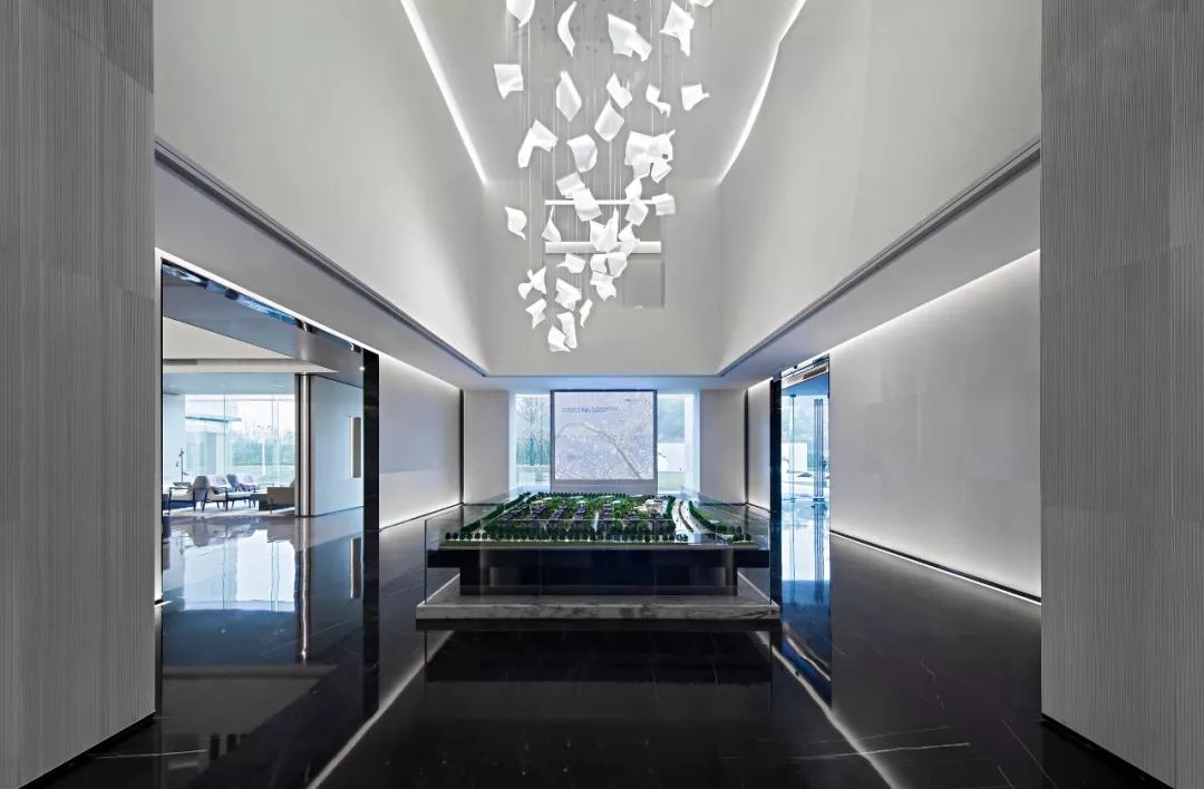 静谧高级灰 | 长沙卓越青竹湖售楼处设计鉴赏-28