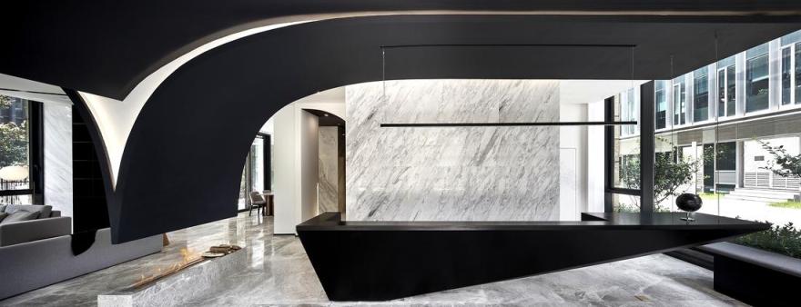 上海腾邦差旅办公空间——飞机元素解构,黑白灰主调的未来感办公环境-1