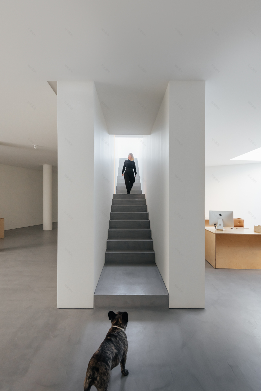 Cinco 线下珠宝办公室与展厅丨葡萄牙丨Branco del Río,Arquitectos-4