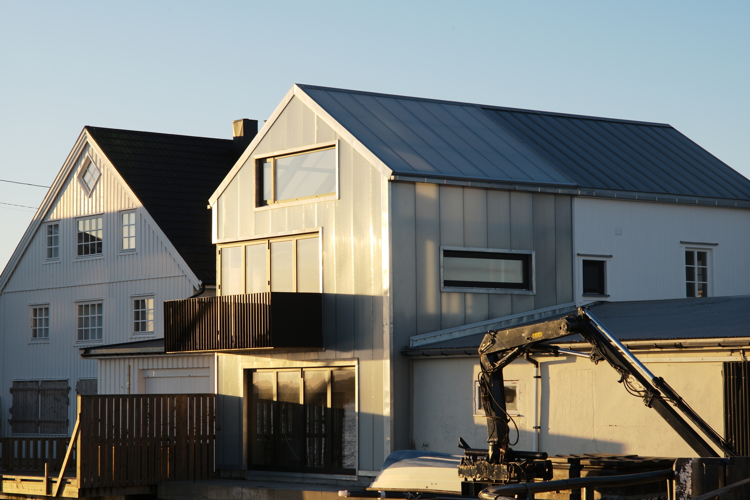 挪威 Henningsvær 海滨住宅丨SKAARA Arkitekter AS-11