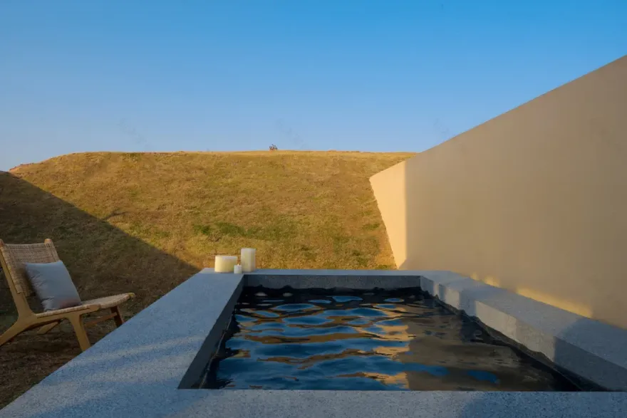 诗莉莉漫戈塔·非洲假日酒店丨中国惠州丨埂上设计-32