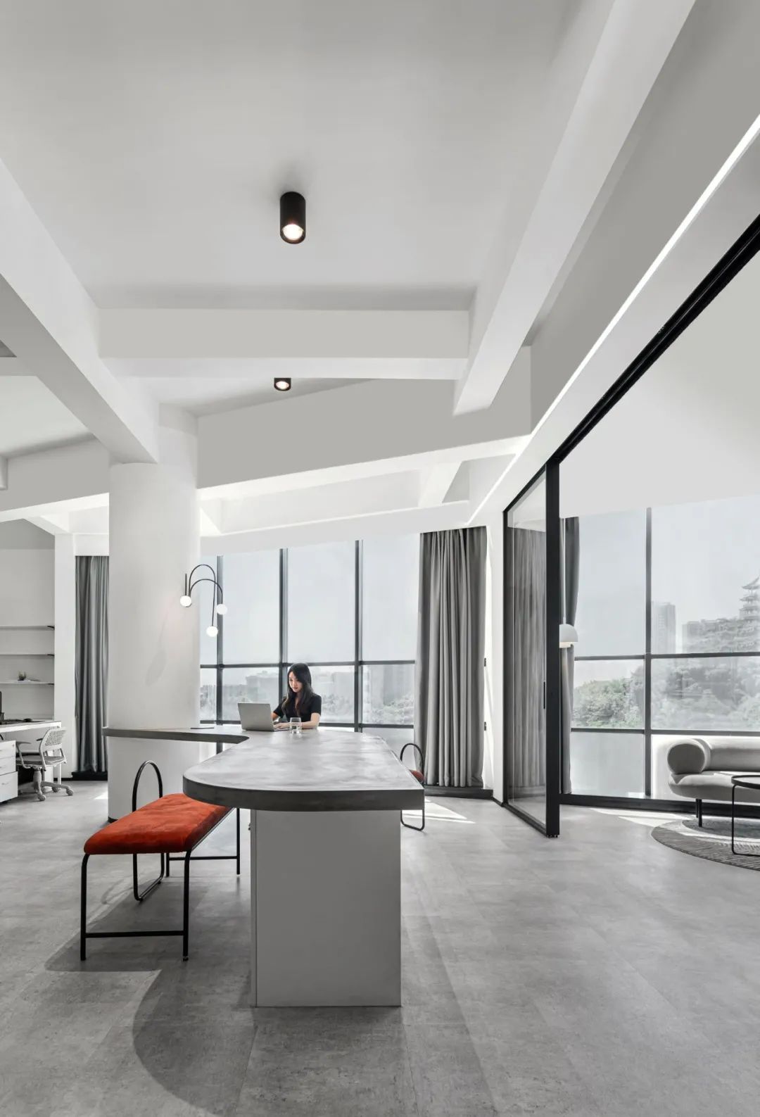 极简黑白灰的现代艺术办公空间丨中国中山丨君儿空间设计-24