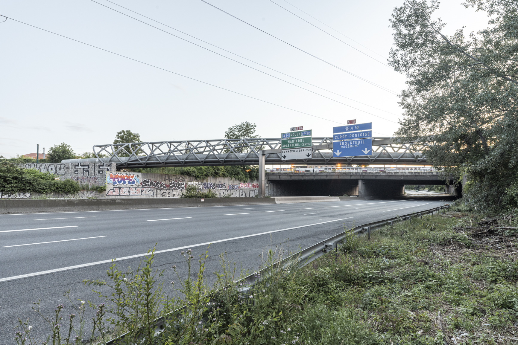 Louvresses overpass — Ateliers 2/3/4/-43