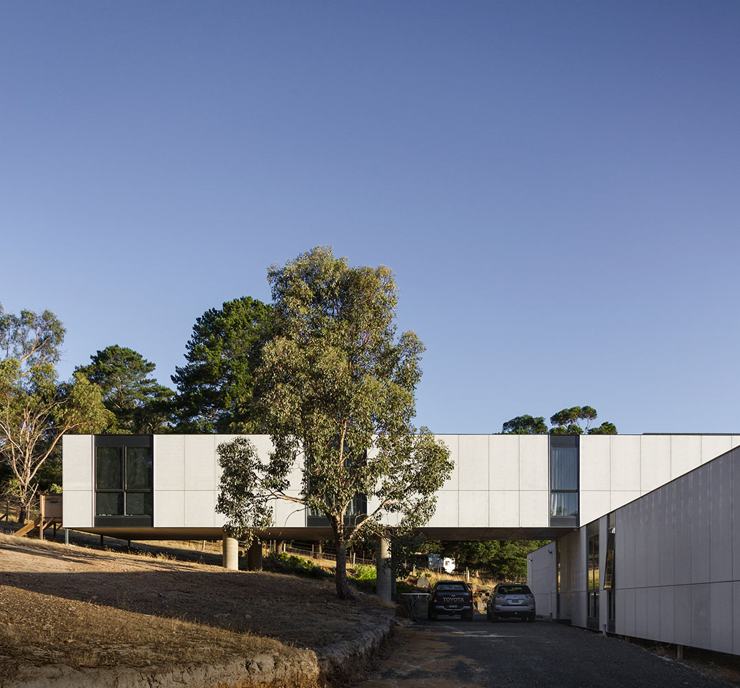 Construction at North Oatlands Road - B.E Architecture-3