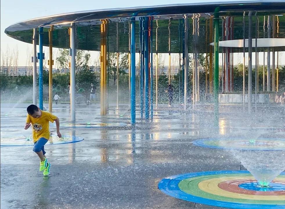 北京黑桥公园彩虹广场-22