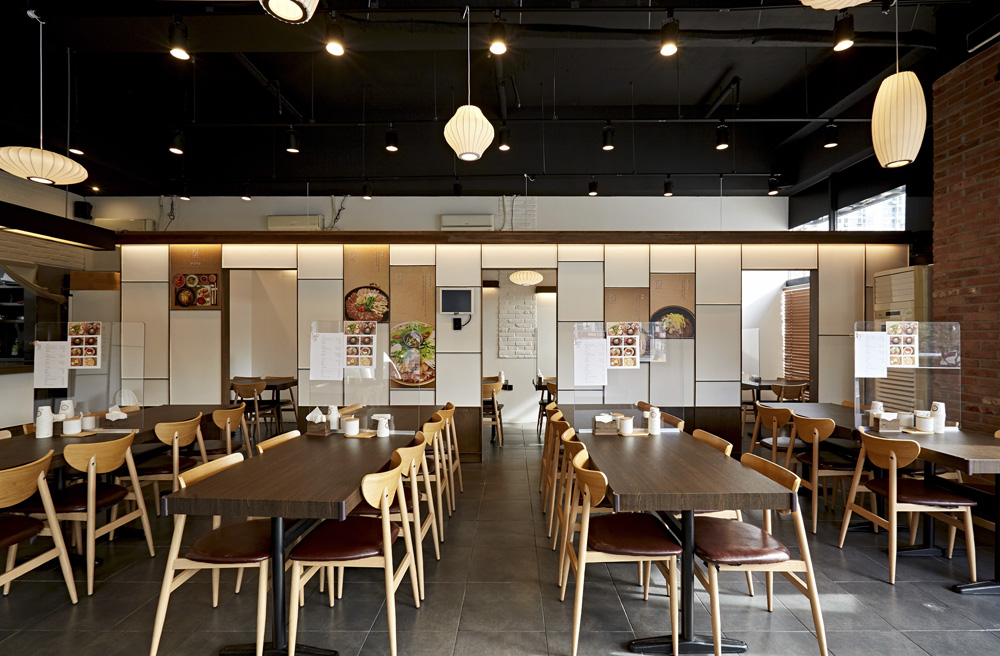 现代简约韩餐馆，温馨氛围中的美食盛宴-5