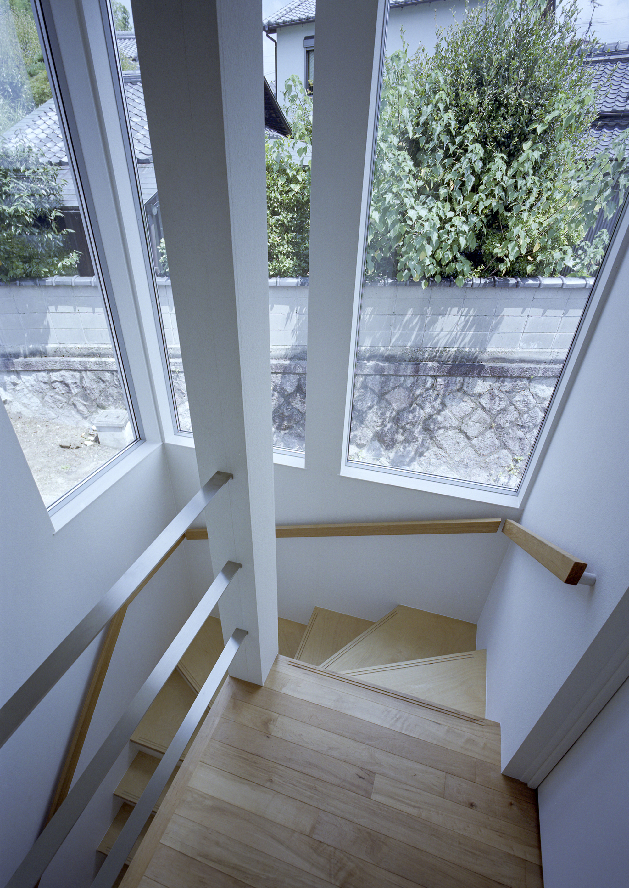 House in Gakuenmae / Fujiwaramuro Architects-31