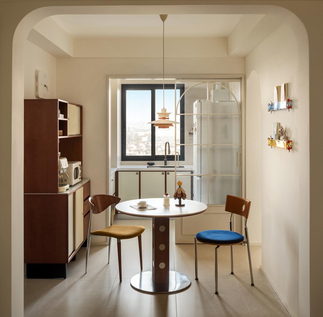 复古轻甜×包豪斯独居空间设计丨中国南京-13