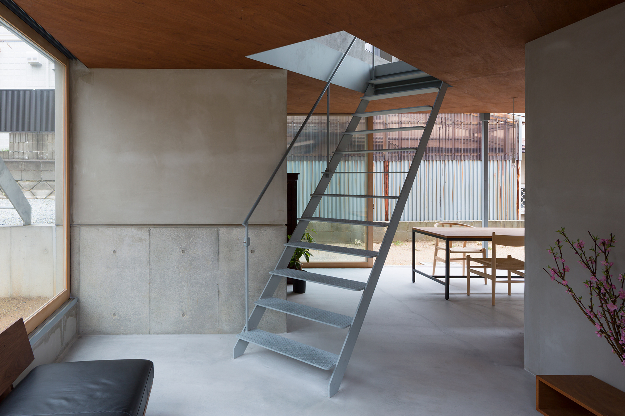 绫目池的房子丨日本奈良丨Ippei Komatsu Architects-27