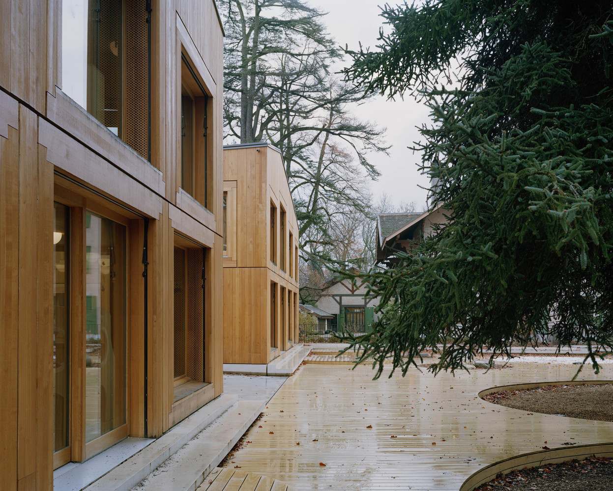 瑞士森林中的幼儿园-44