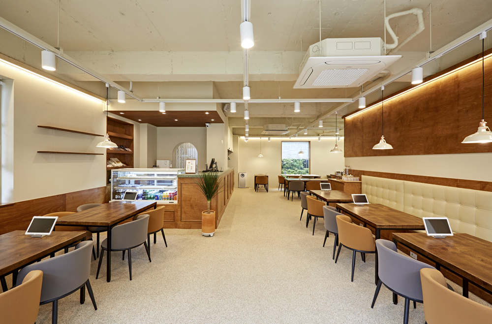 简约意大利餐厅设计 展现白色木调氛围美-3