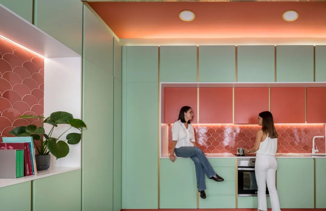 色彩斑斓的 55㎡公寓丨西班牙马德里丨OOIIO 建筑团队-28