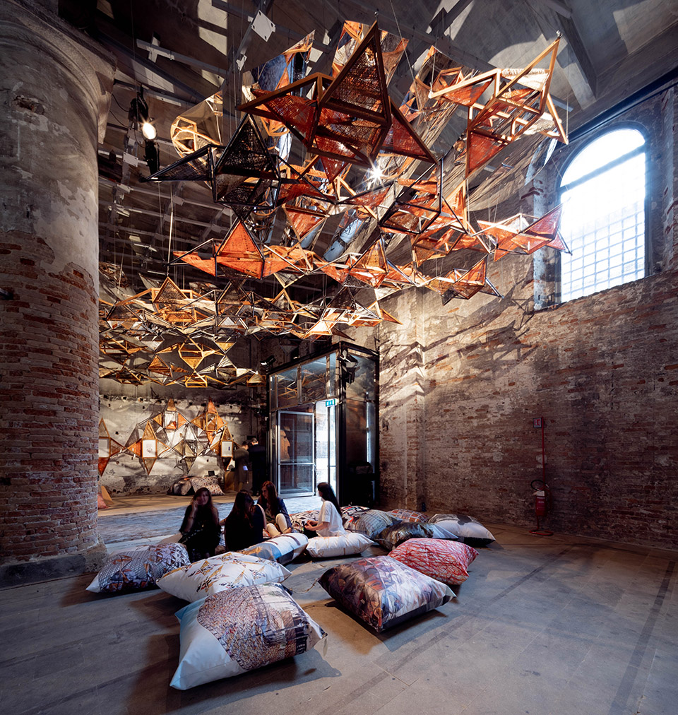 “编织建筑”建筑元素，意大利威尼斯双年展 / EMBT-48