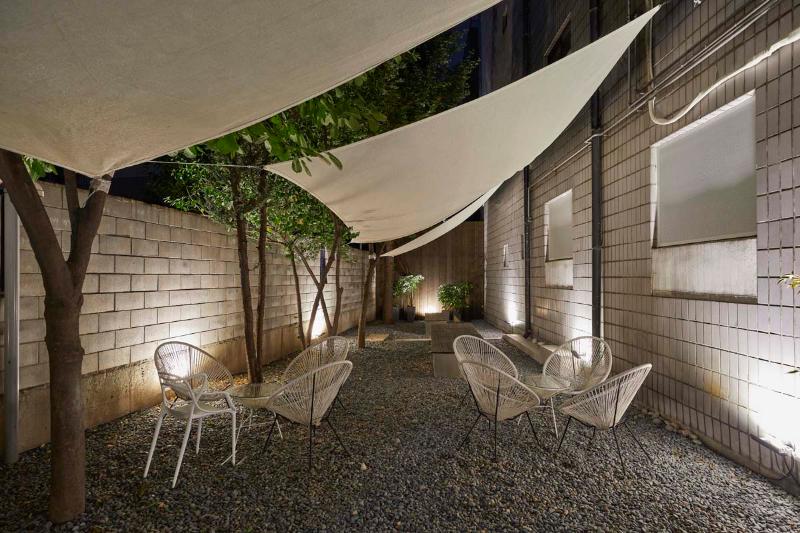 现代简约风 50 平咖啡厅&工作室&画廊设计-24