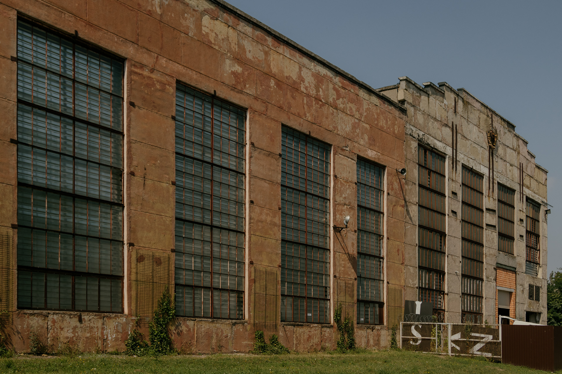 "Golden Pillars" Residential Complex-27