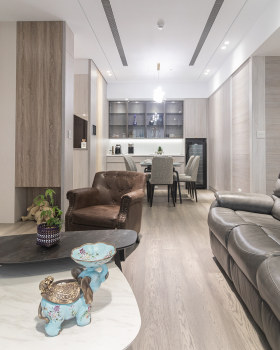 悦会（注：若Y House是特定品牌名，悦会是其官方对应中文名；若没有官方译法，可根据实际情况理解，若此并非你想要的结果，可补充更多关于它的背景信息）