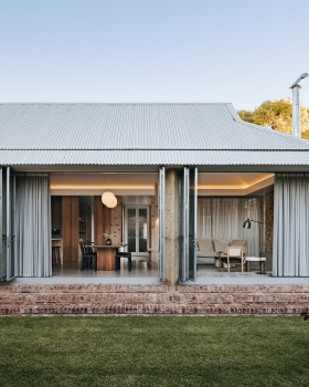 城市里的房子丨澳大利亚阿德莱德丨James Allen Architect