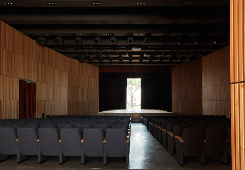 意式韵味的现代剧院——蒙塔尔托迪卡斯特罗-15