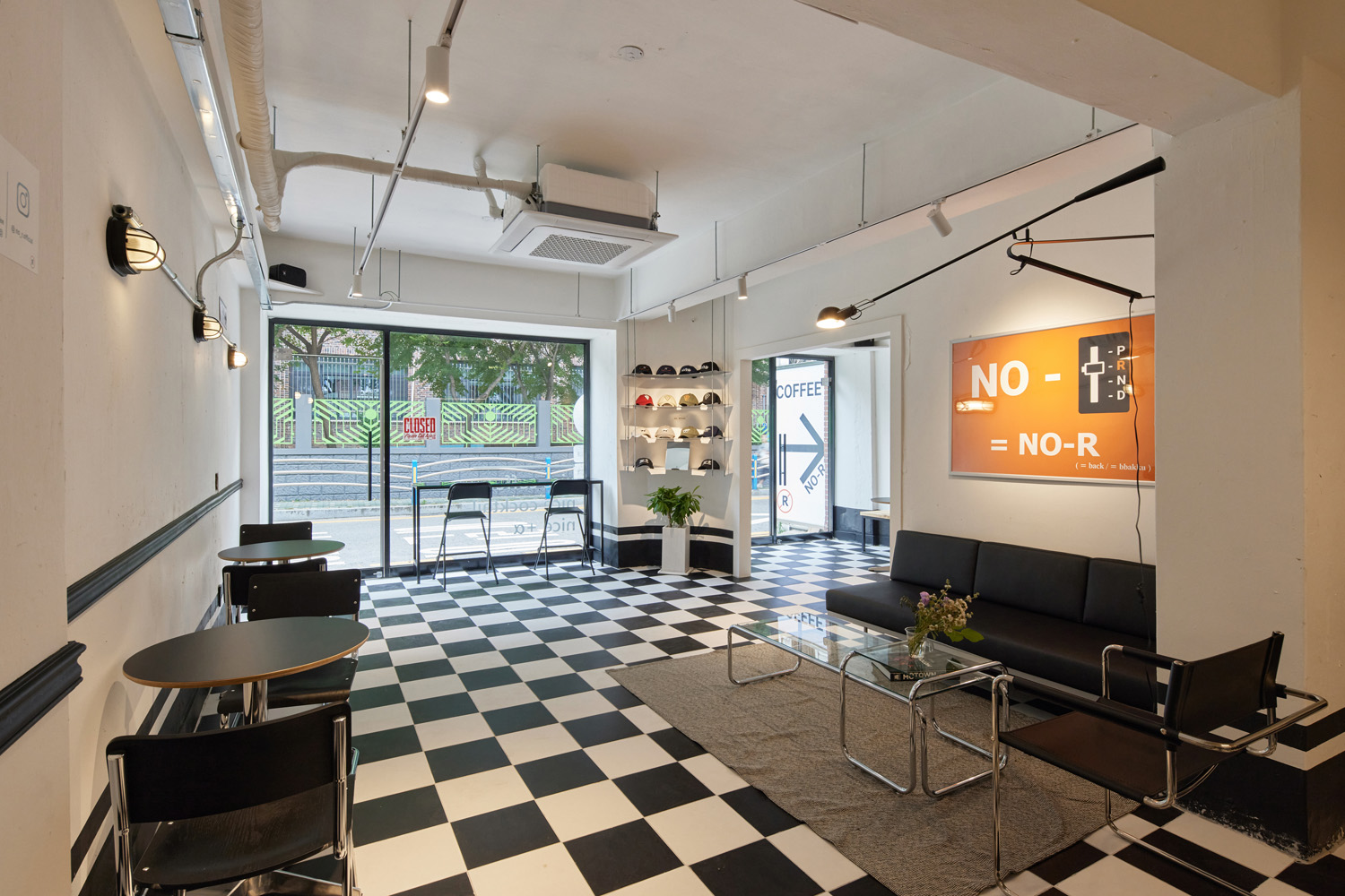 诺尔咖啡 | 极简主义的室内设计之美-11