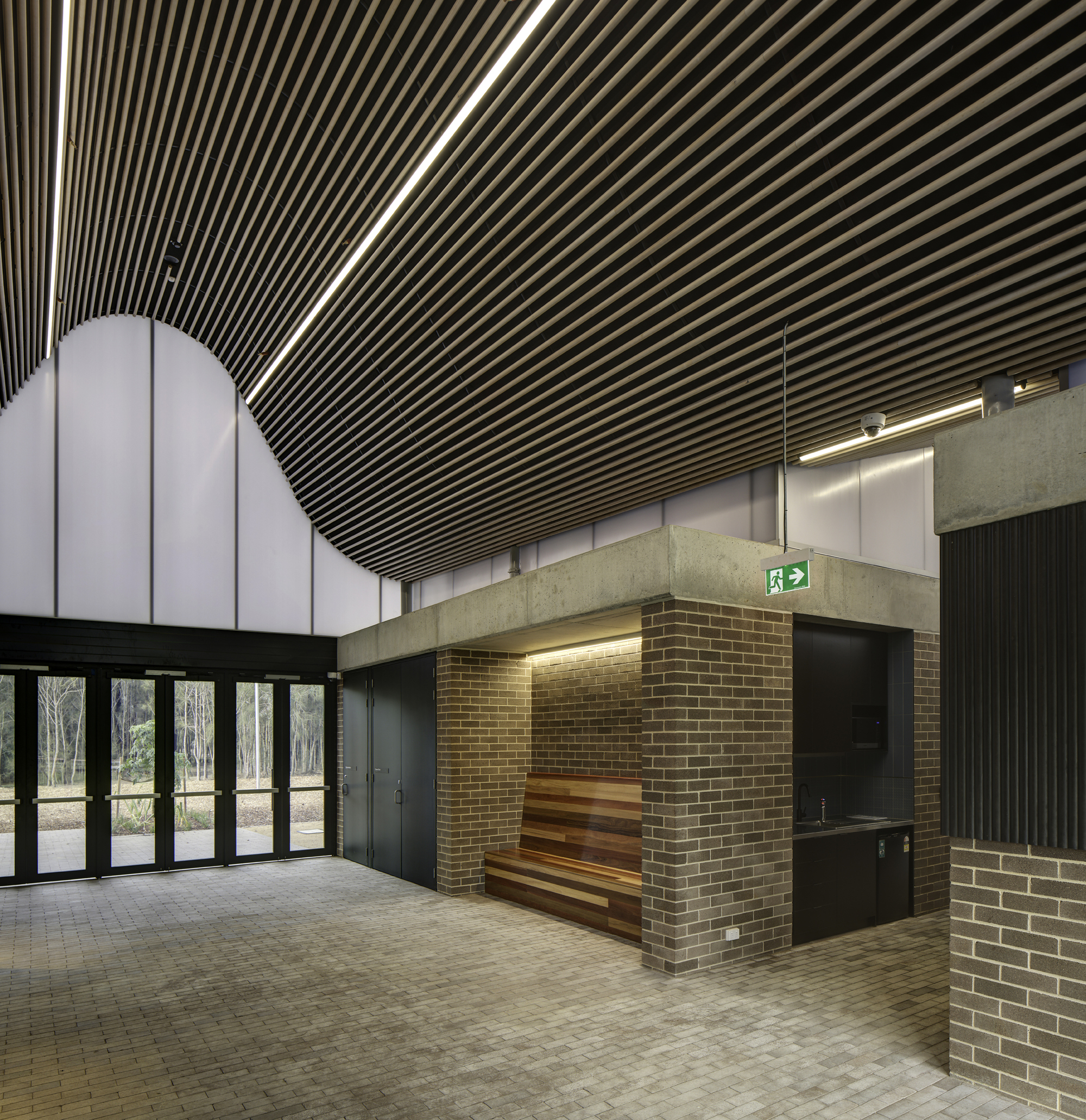 Woodcroft Neighbourhood Centre  / Carter Williamson Architects-16