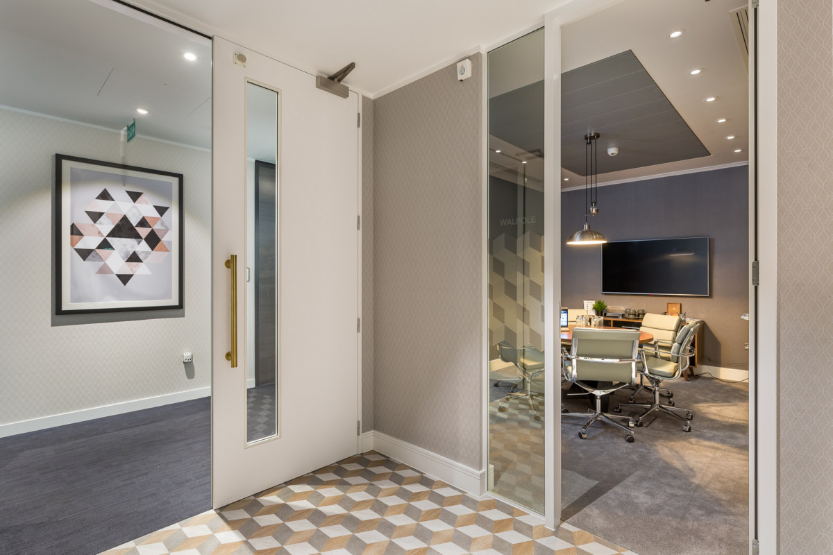 Clarendon 商务中心共享办公空间-17