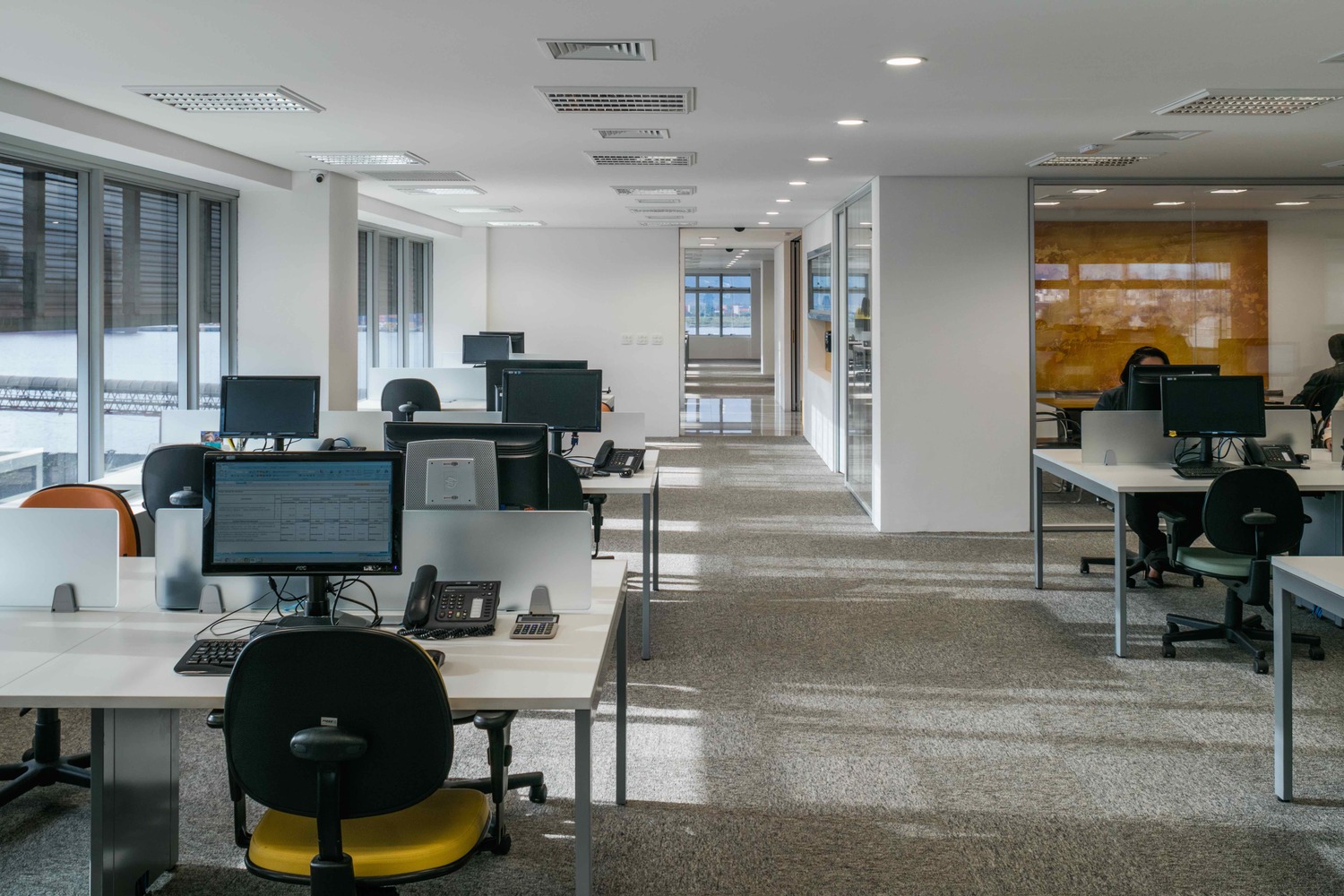 Almares Building  Reinach Mendonça Arquitetos Associados-48