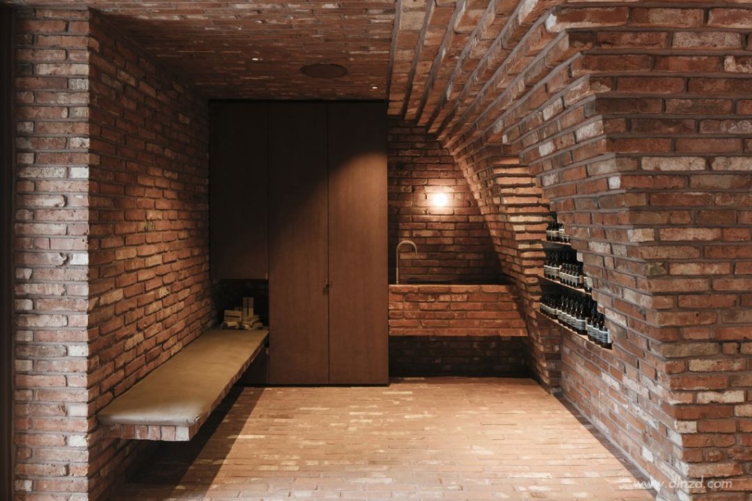 Aēsop 品牌文化打造与室内设计案例解析-95