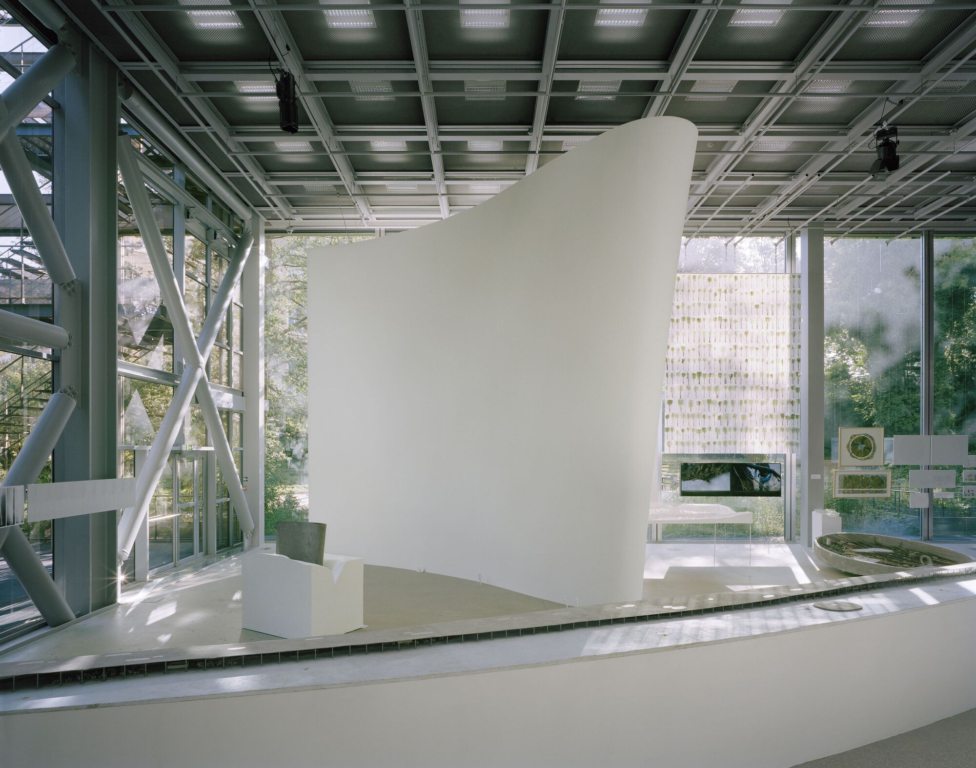 Paris Fondation Cartier for Contemporary Art / Ateliers Jean Nouvel-14