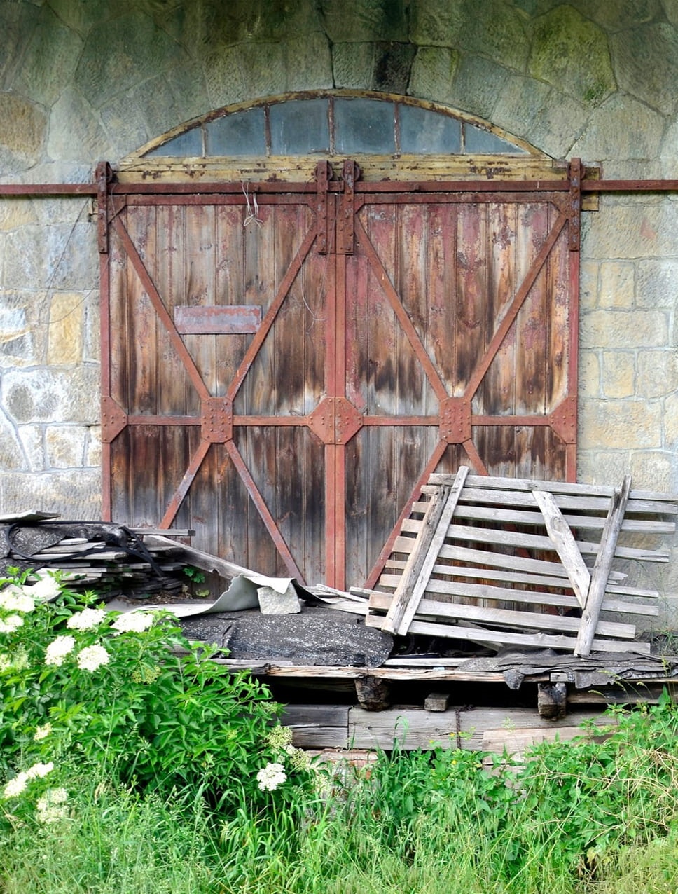 普瓦涅旧火车站改乡村活动中心丨利比里亚博米-21