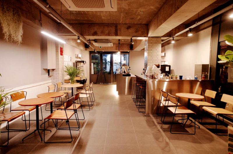 40 平现代简约风兔子咖啡厅设计-2