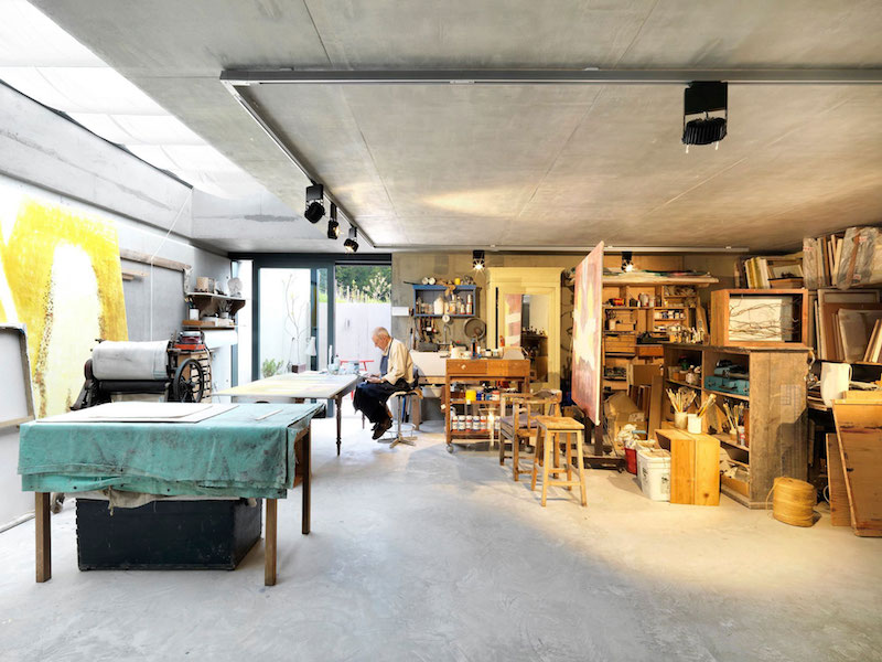 Sunken House With A Courtyard Built Into The Hillside-17