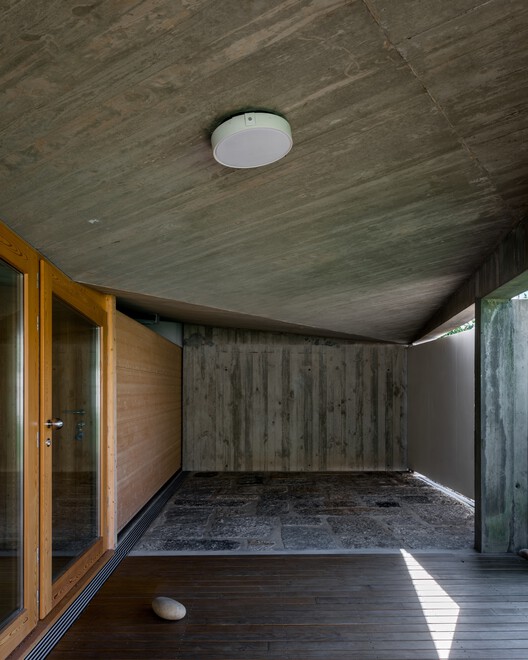 葡萄牙三角屋丨Nuno Brandão Costa-17