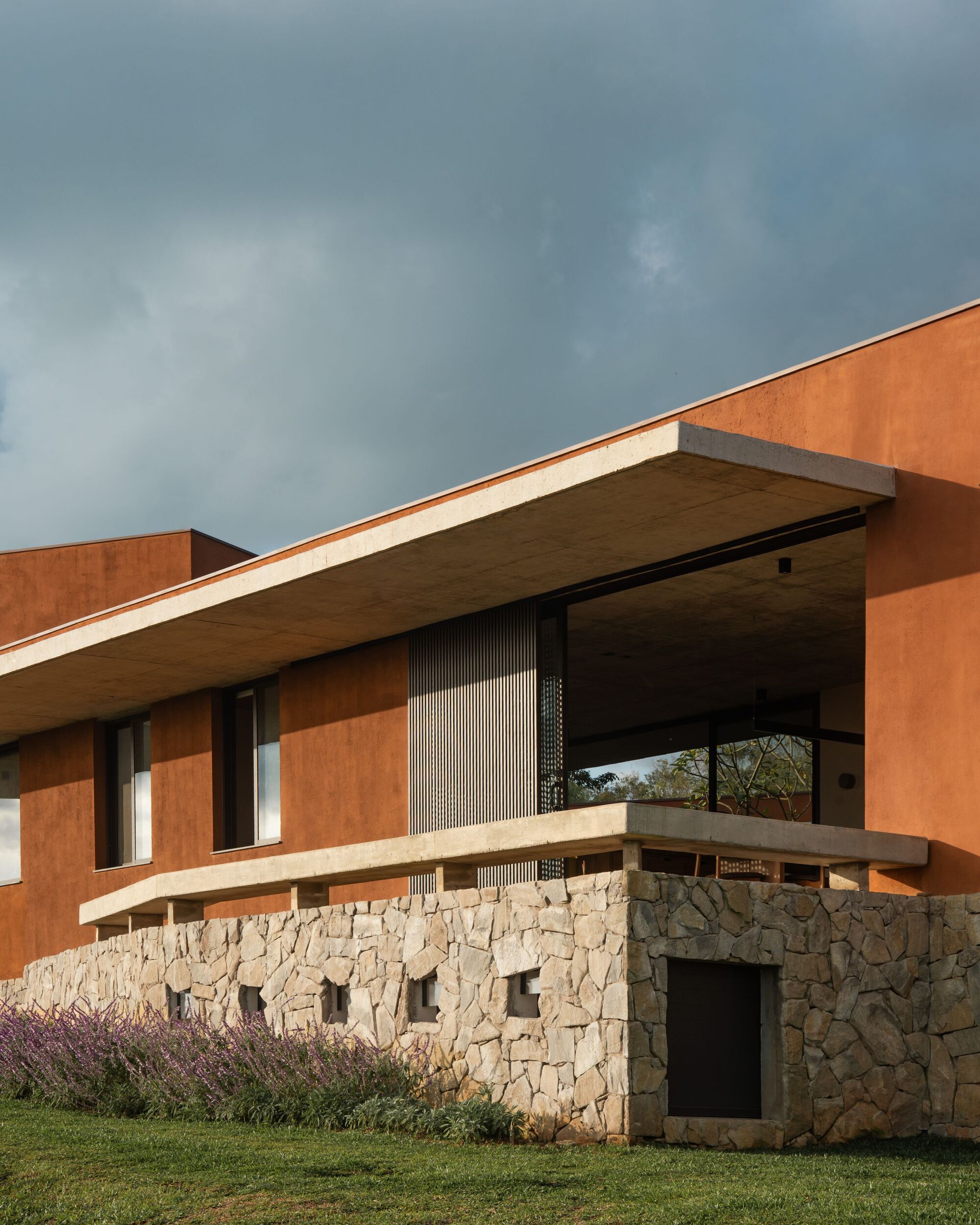 自建别墅丨巴西圣保罗丨Studio Zanskar,TAU Arquitetos-55