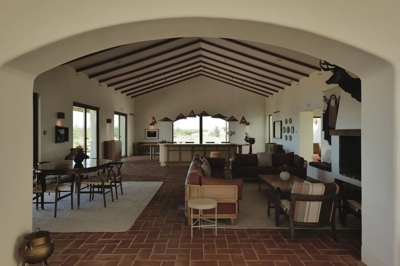 葡萄牙名厨 José Avillez 湖畔居所 Casa Nossa丨Joana Astolfi 与 Studio Astolfi 团队-7