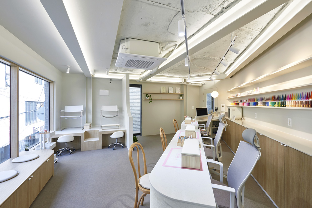 简约风格 13 坪咖啡厅 设计亮点与费用解析-3