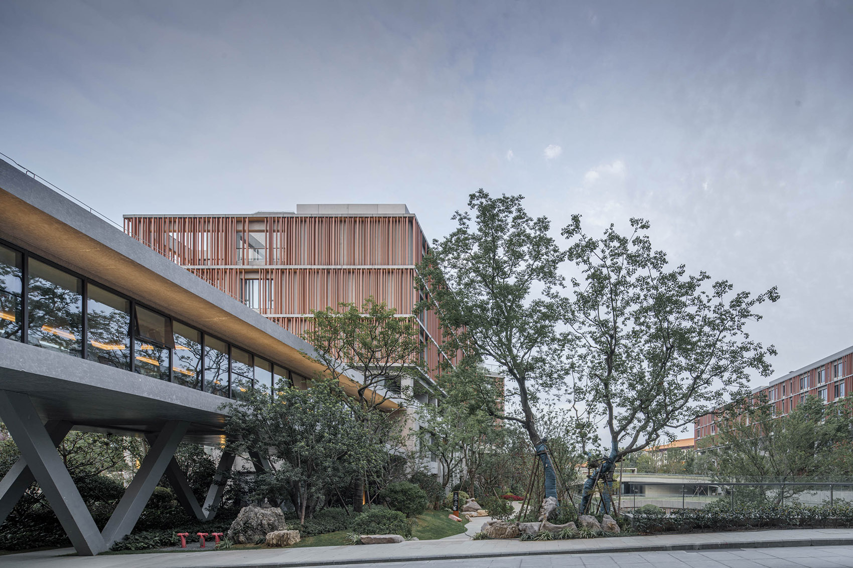 南京丰盛五季凯悦臻选酒店丨中国南京丨BUZZ庄子玉工作室-28