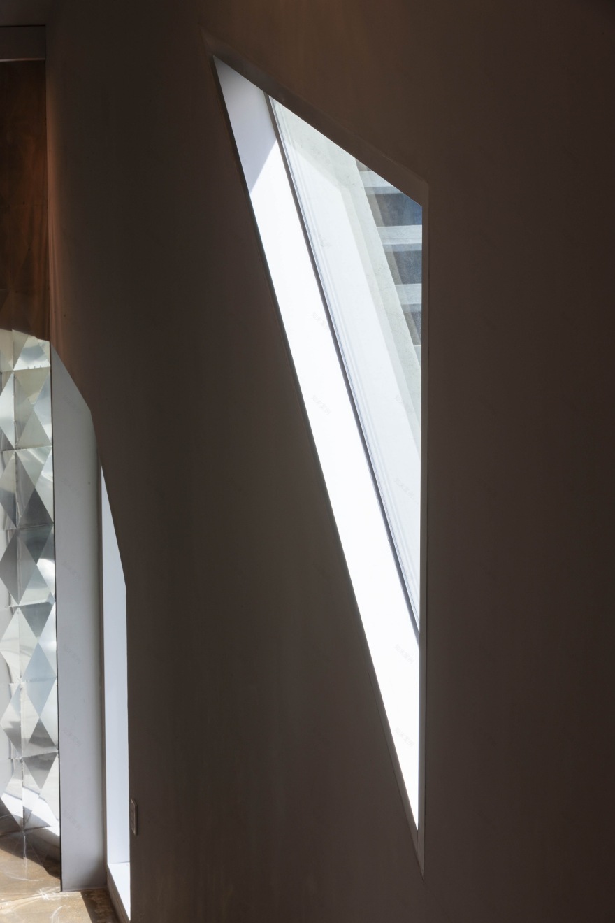 Cormeum Café and Neighborhood Facility / KARO Architekten-36