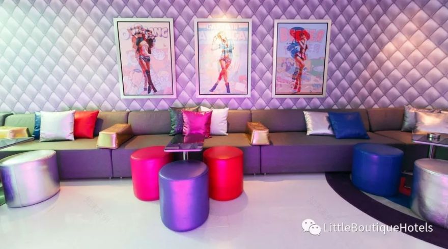 巴厘岛"Luna2"酒店 | 复古未来主义的室内设计盛宴-24